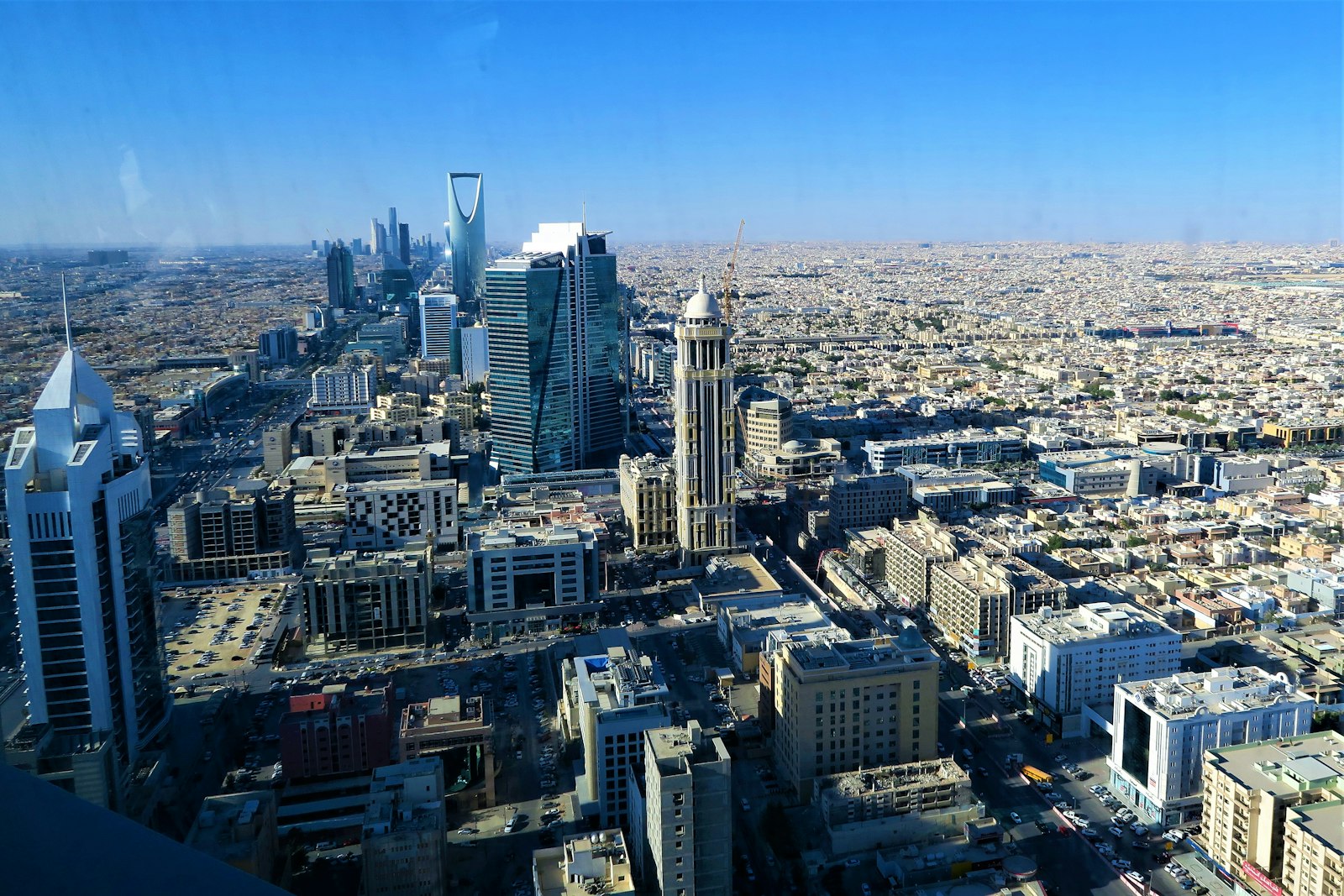 Saudi Arabia offers tourist and business visit visas for travellers from Pakistan.