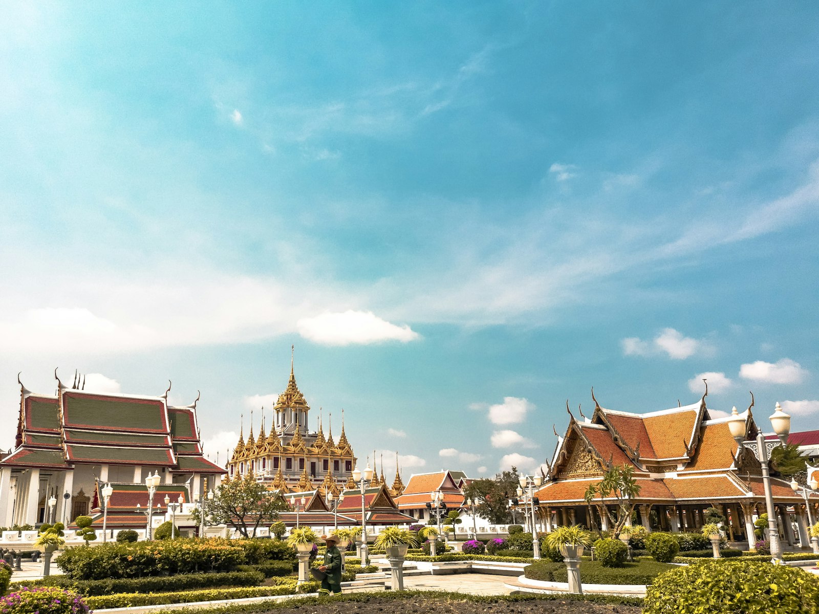 Thailand's online e-Visa makes applying from Pakistan simple and paperless.