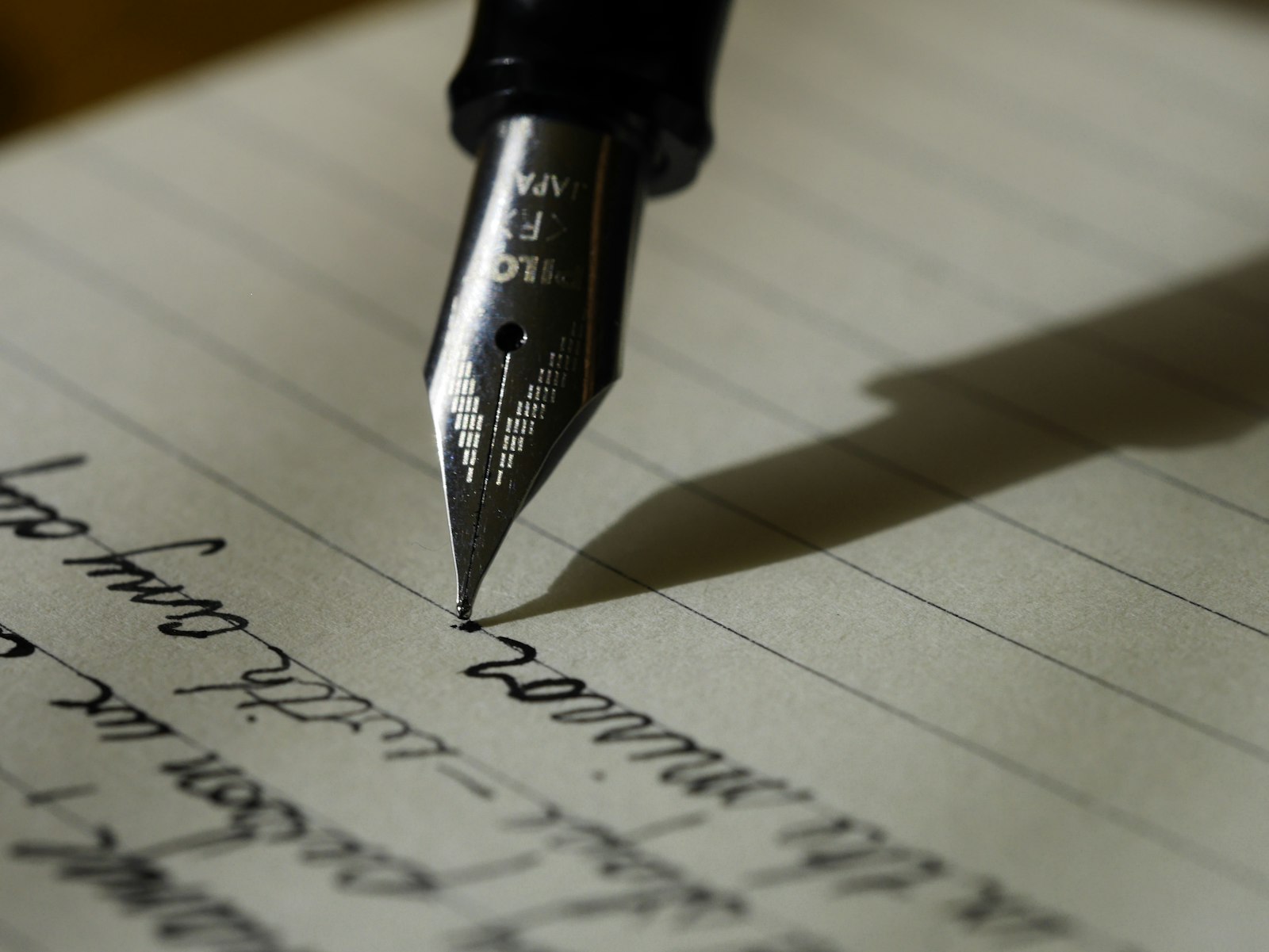 A clear, honest cover letter ties your whole visa application together.